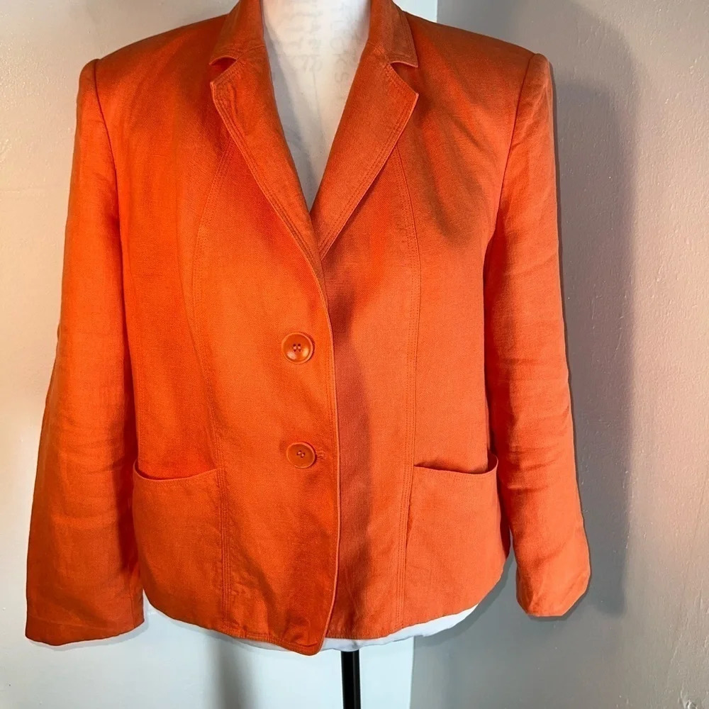 Talbots,‎ Woman Petites, 12W, tangerine linen pocketed blazer 2 button closure